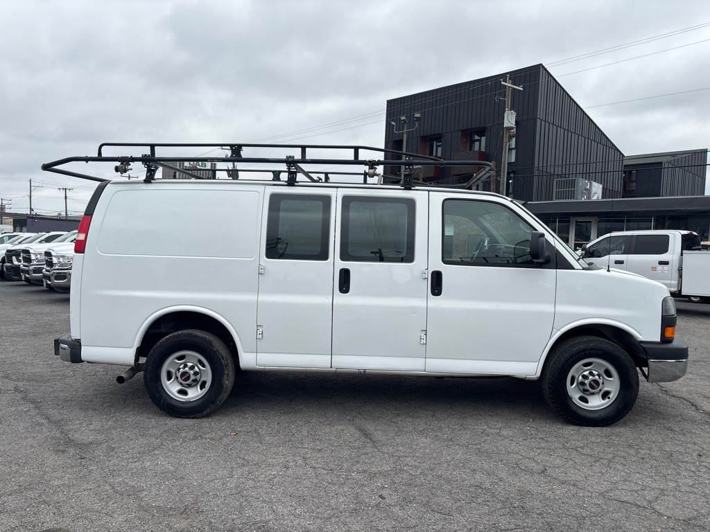Photo 6 of this GMC G2500