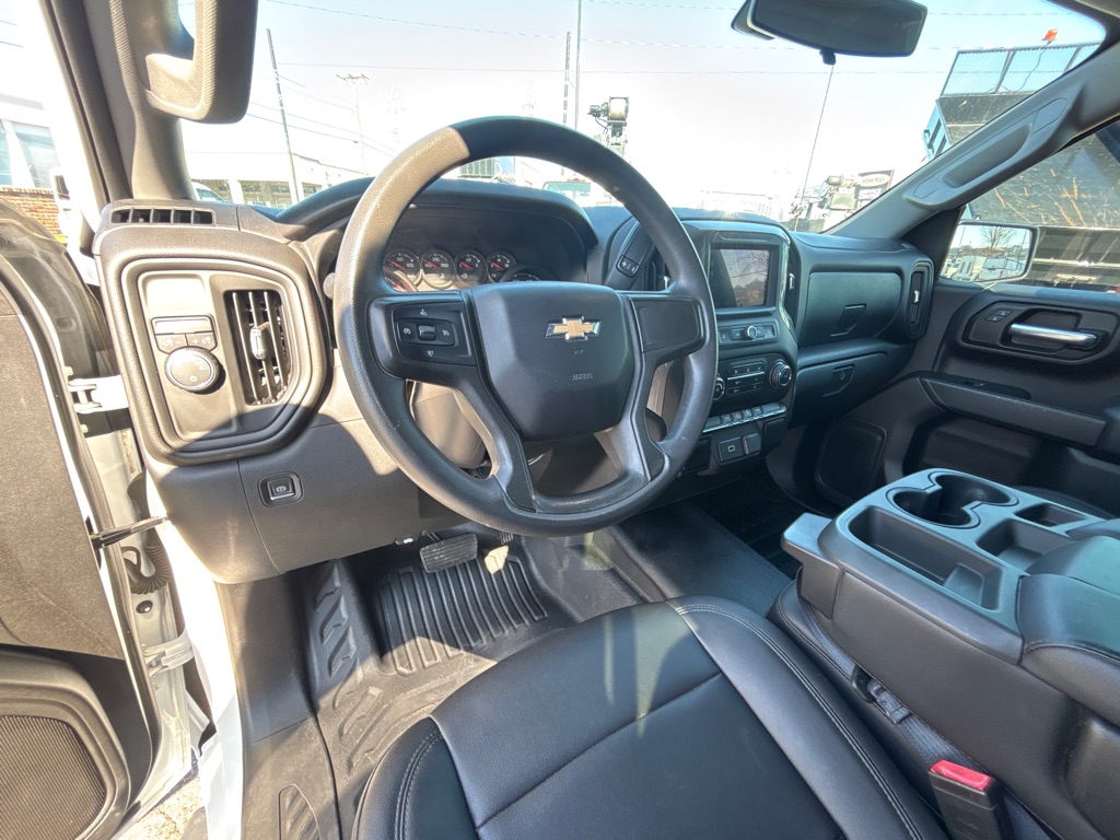 Photo 9 of this CHEVROLET SILVERADO 1500