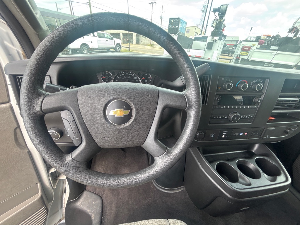 Photo 10 of this CHEVROLET EXPRESS G3500