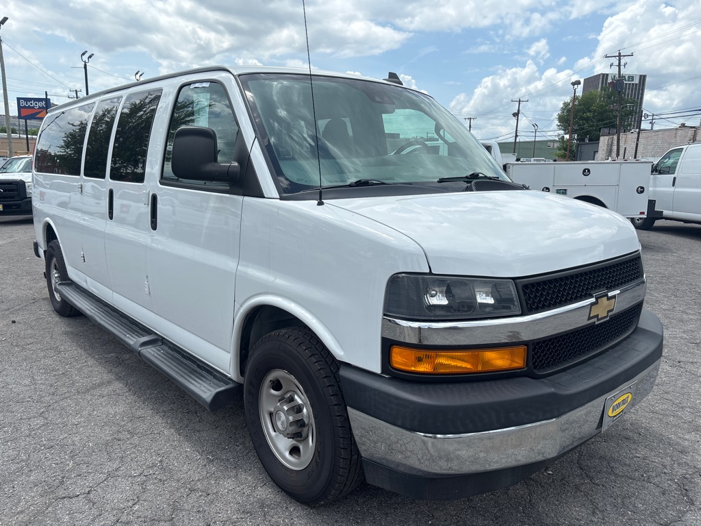 Photo 7 of this CHEVROLET EXPRESS G3500