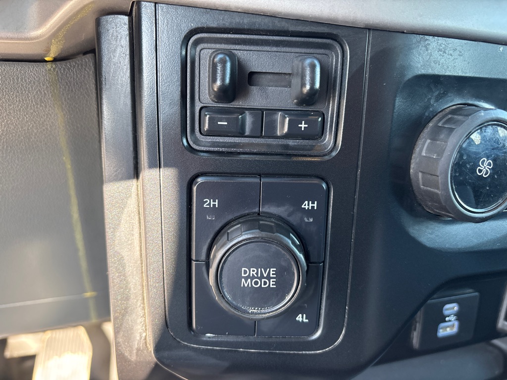 Photo 14 of this FORD F150