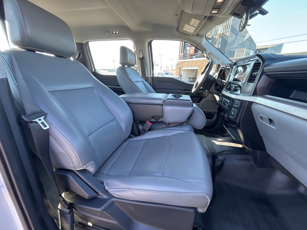 Photo 19 of this FORD F150