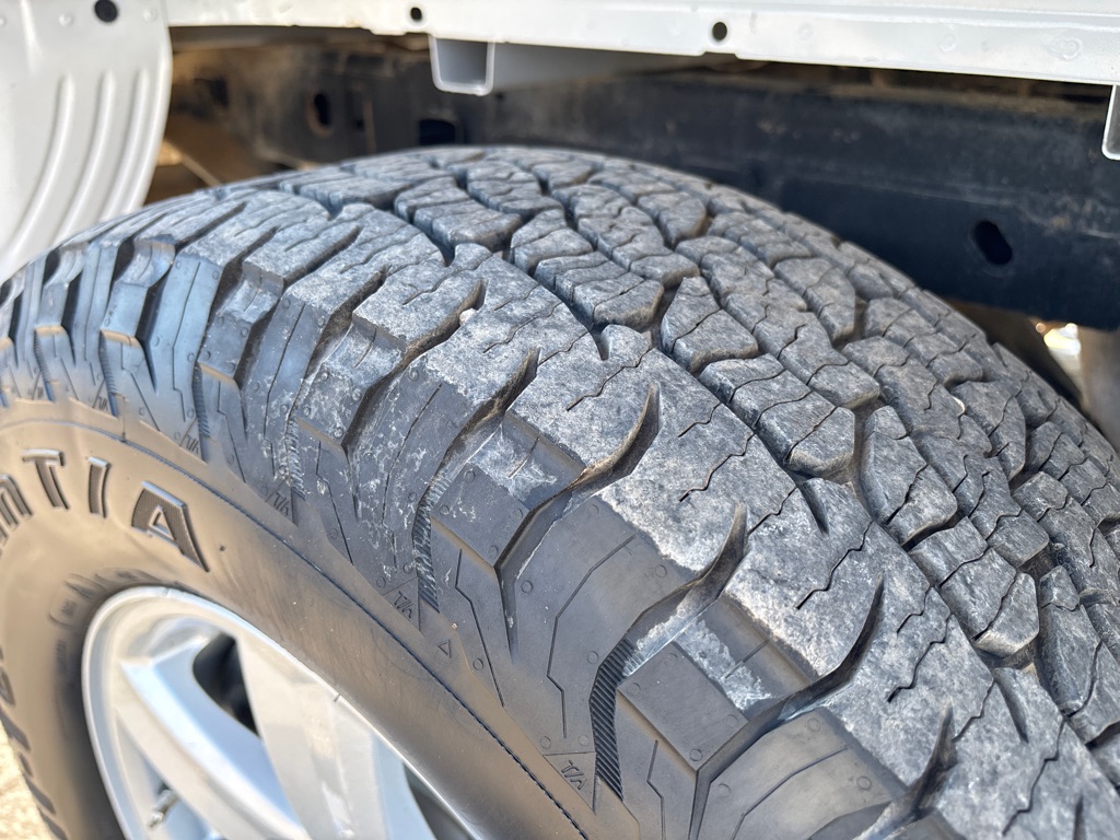 Photo 21 of this FORD F150