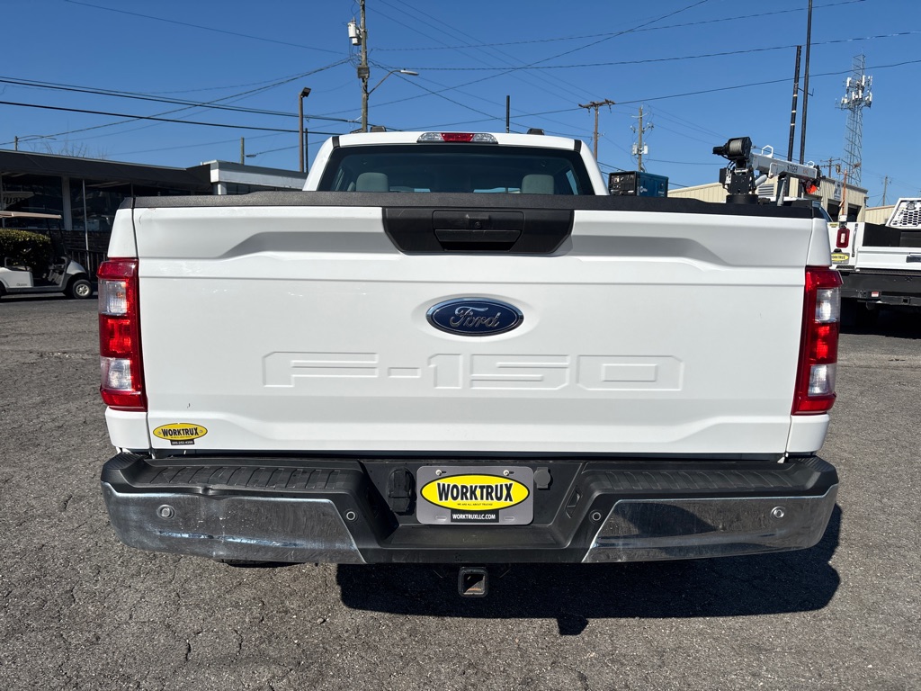 Photo 4 of this FORD F150
