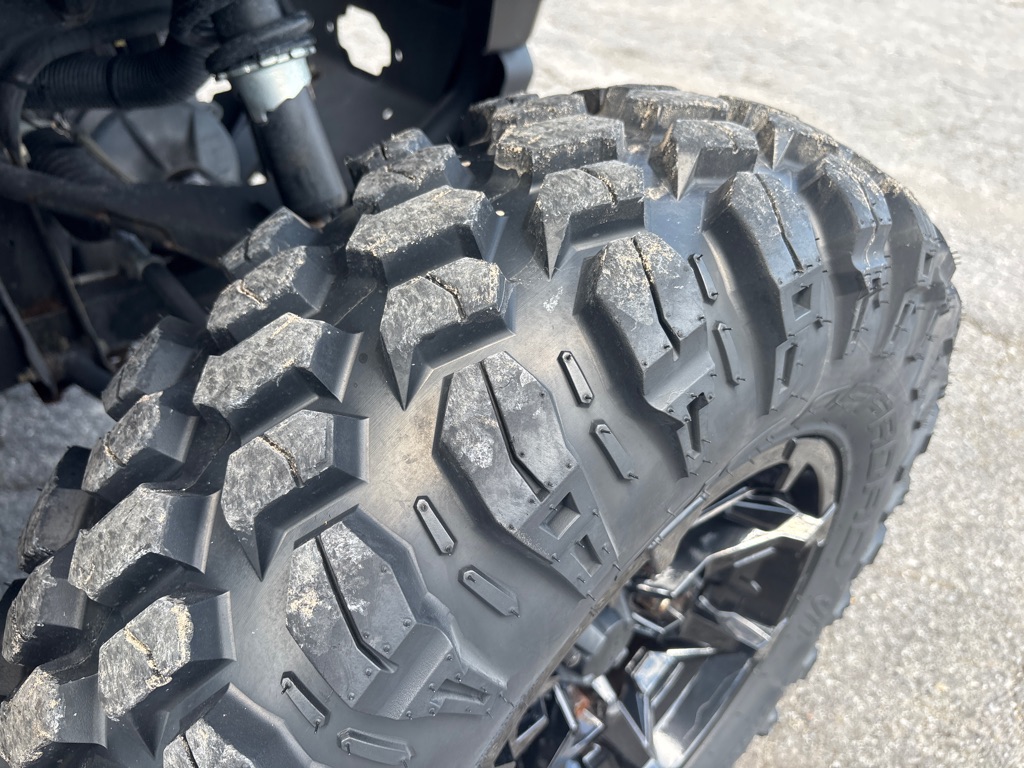 Photo 14 of this CAN-AM DEFENDER