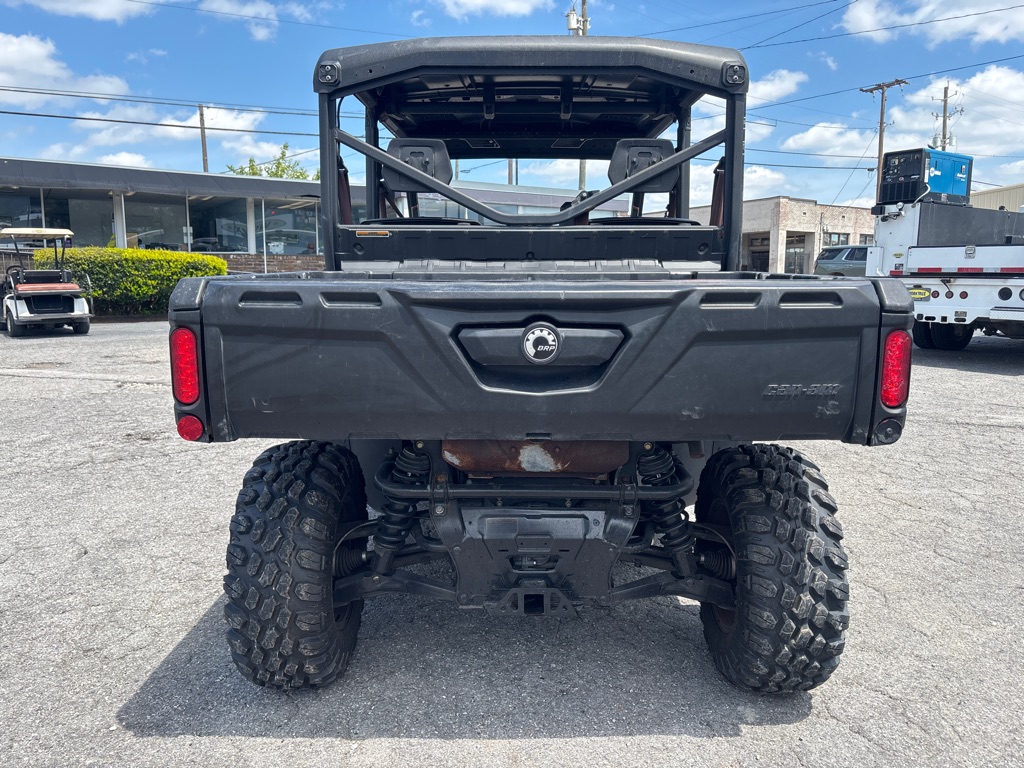 Photo 6 of this CAN-AM DEFENDER