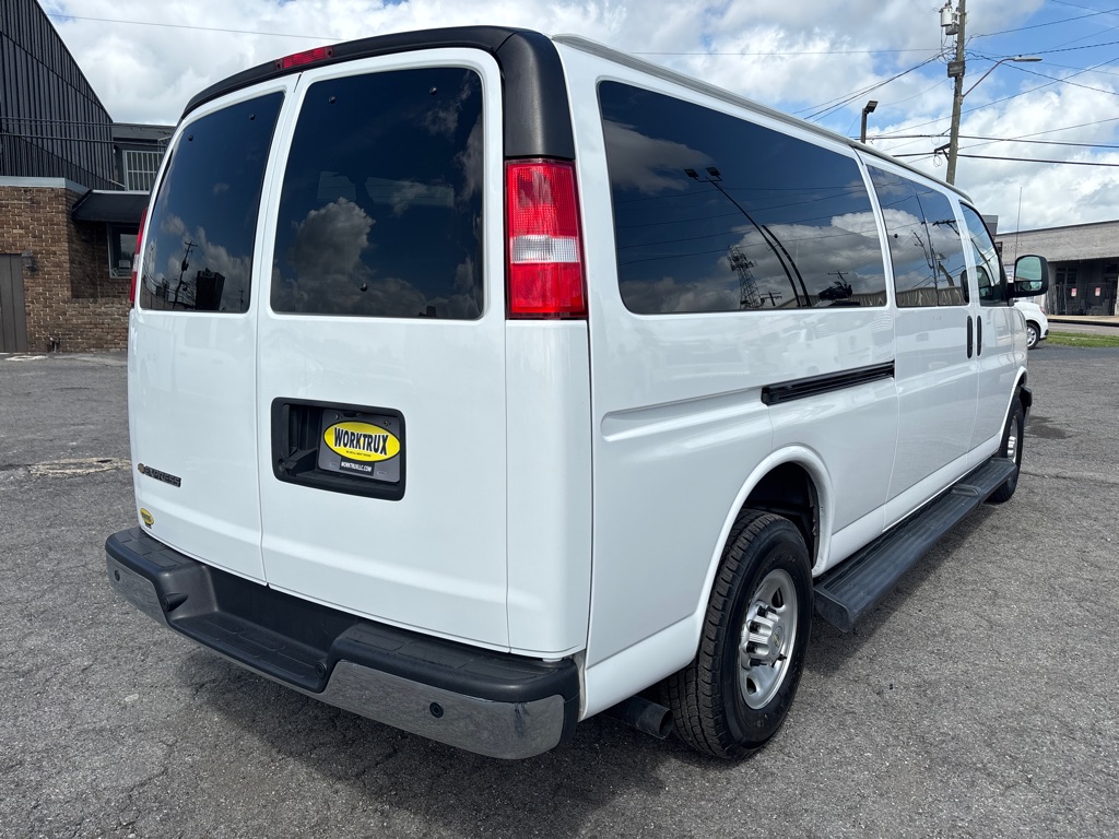 Photo 5 of this CHEVROLET EXPRESS G3500