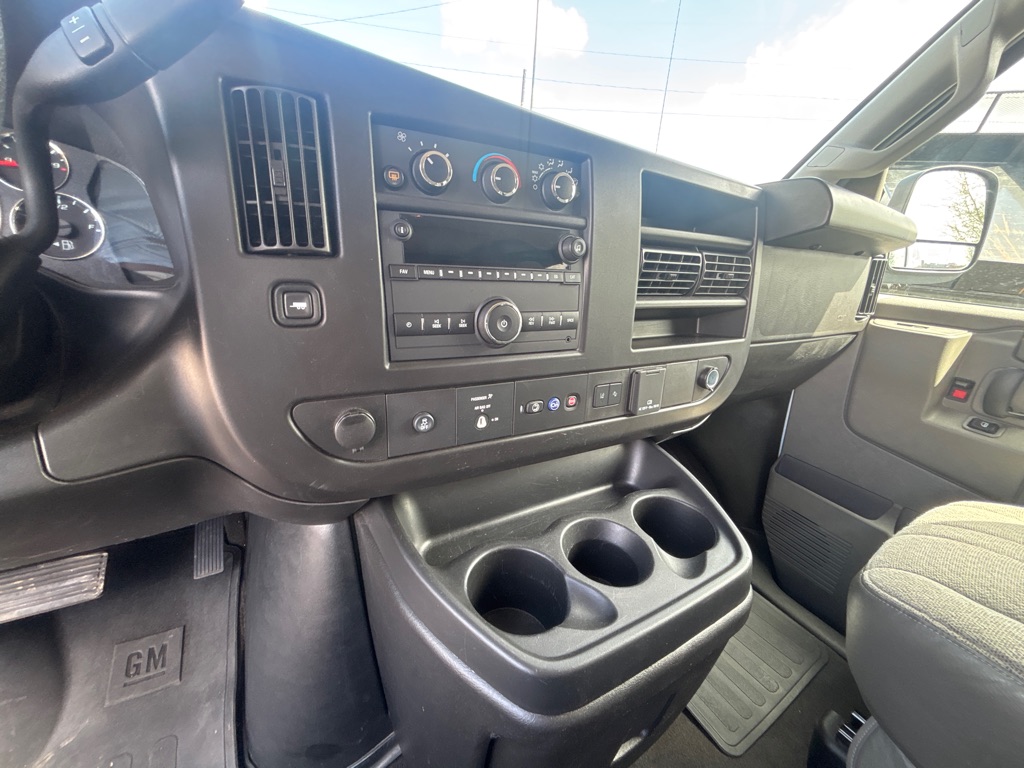 Photo 13 of this CHEVROLET EXPRESS G3500