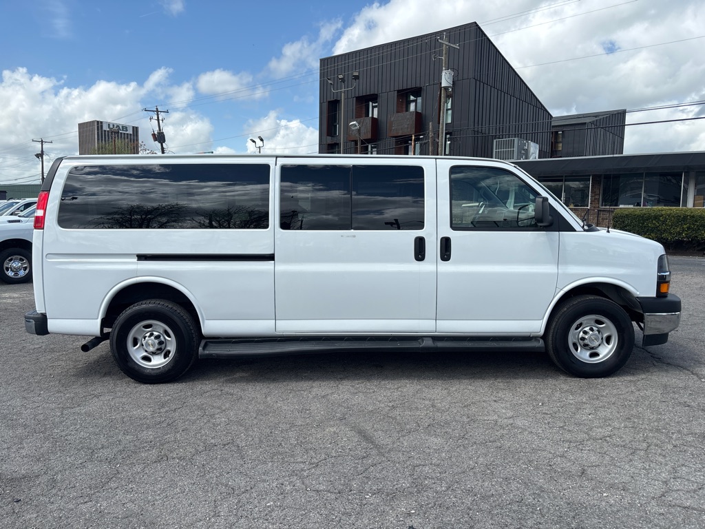 Photo 6 of this CHEVROLET EXPRESS G3500