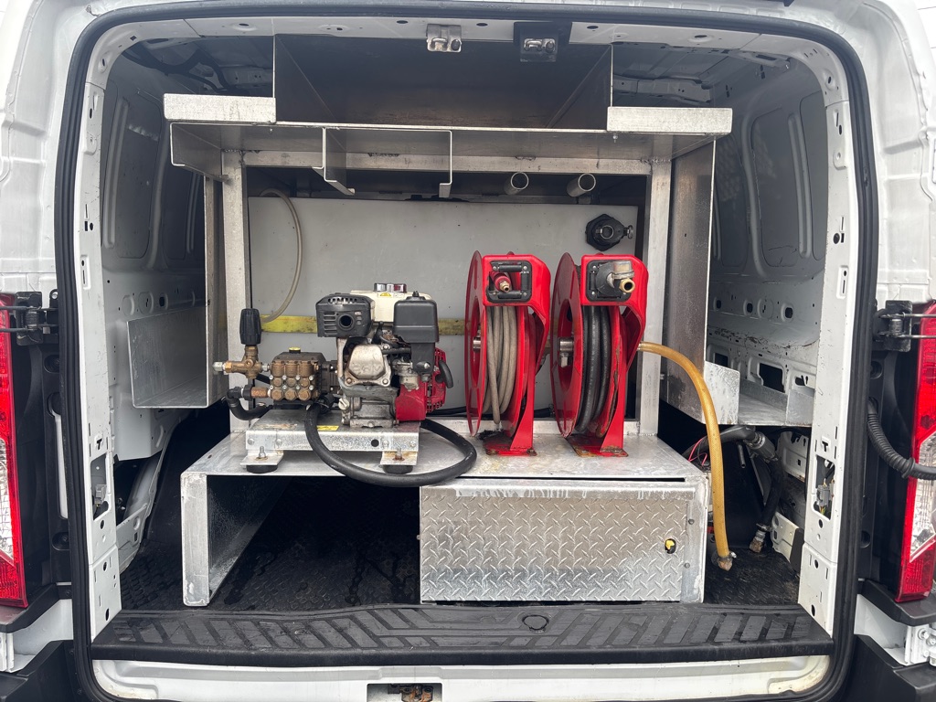 Photo 21 of this FORD TRANSIT