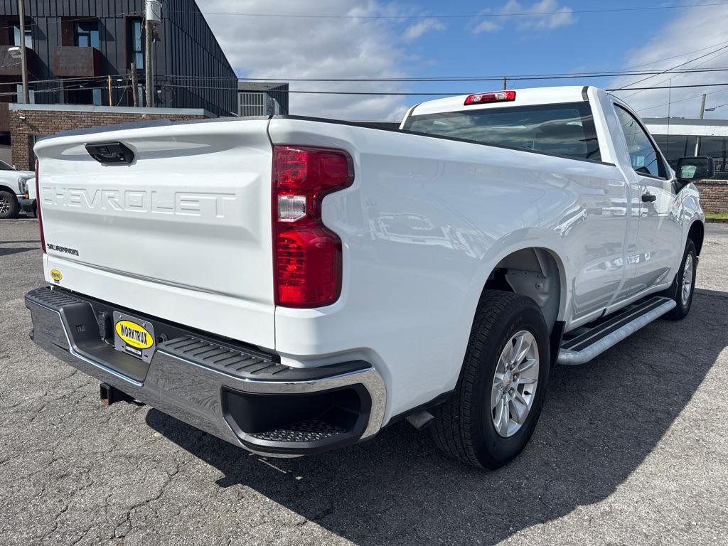 Photo 5 of this CHEVROLET C1500