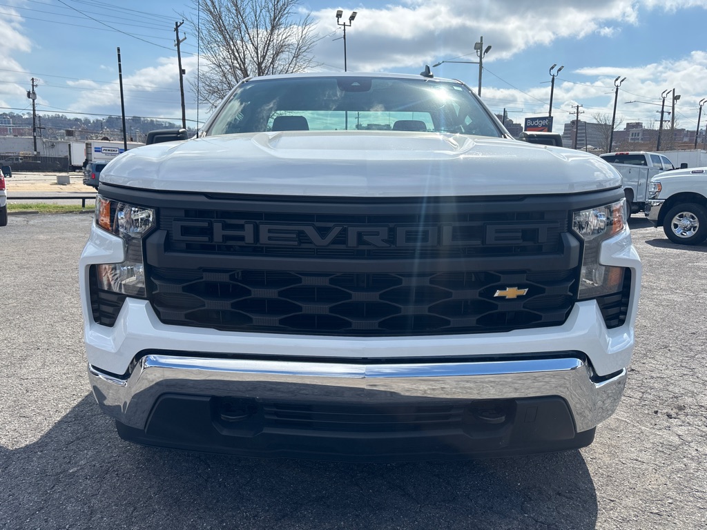 Photo 8 of this CHEVROLET C1500