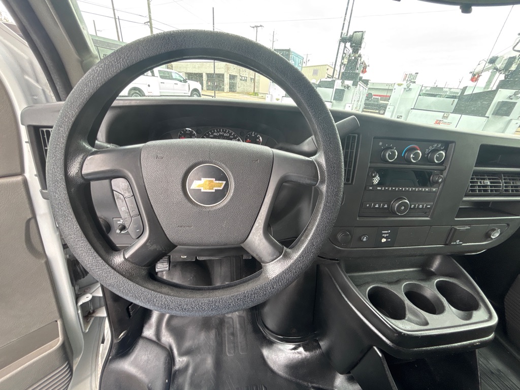 Photo 11 of this CHEVROLET G2500