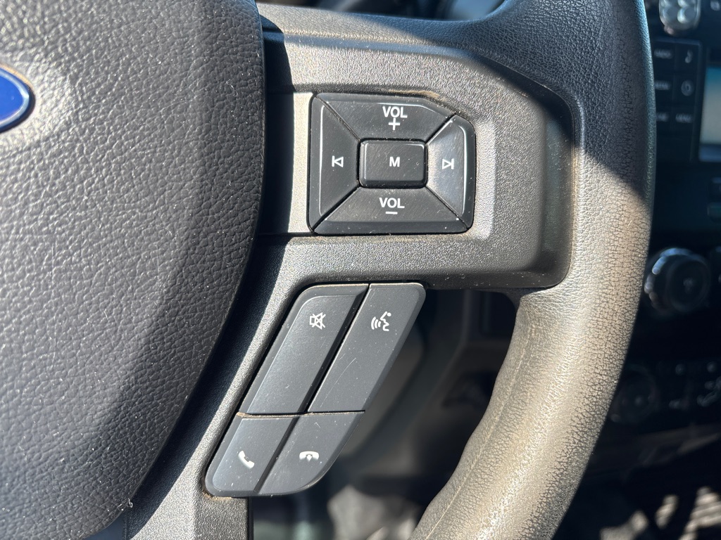 Photo 21 of this FORD F550