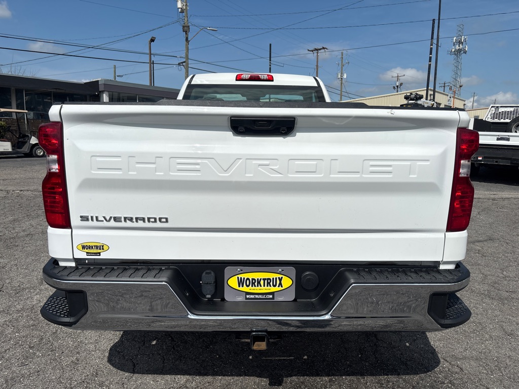 Photo 4 of this CHEVROLET C1500