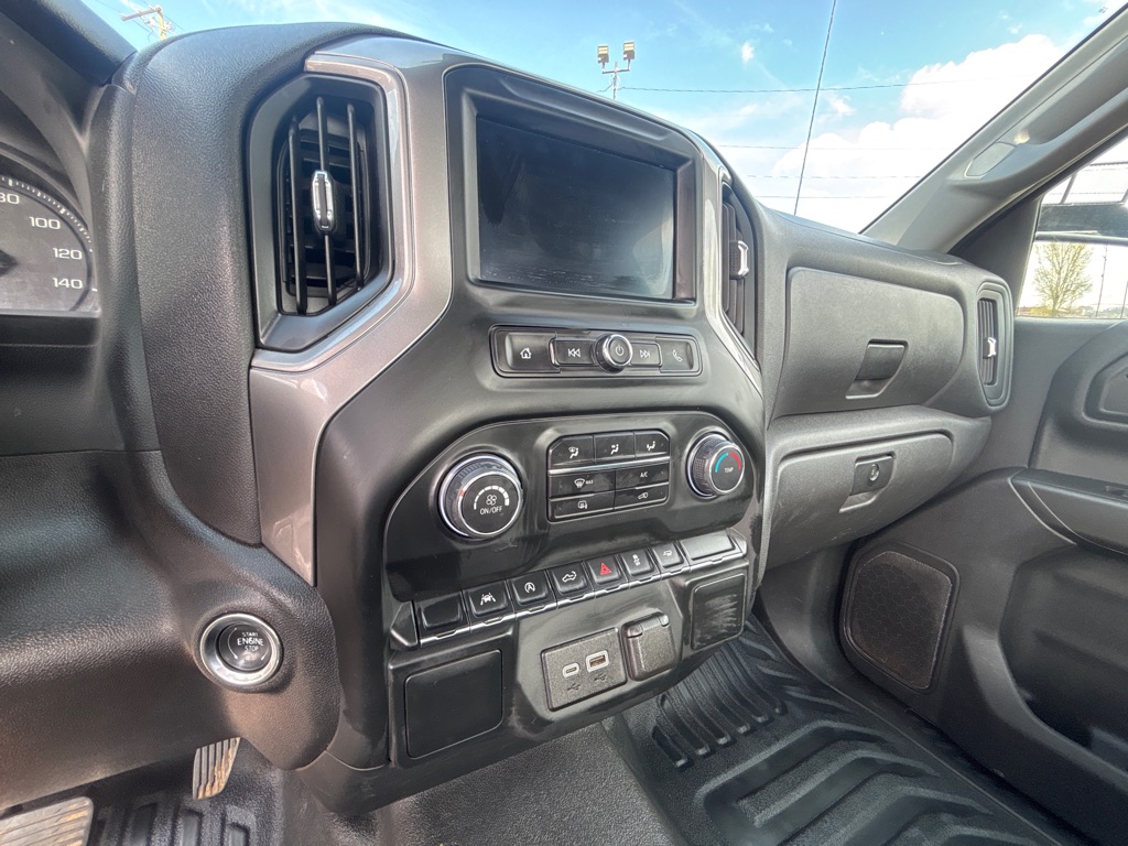 Photo 14 of this CHEVROLET C1500
