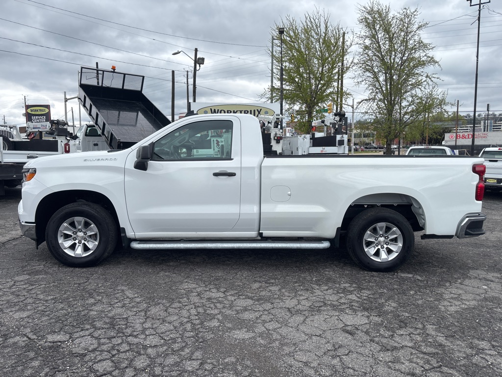 Photo 2 of this CHEVROLET C1500
