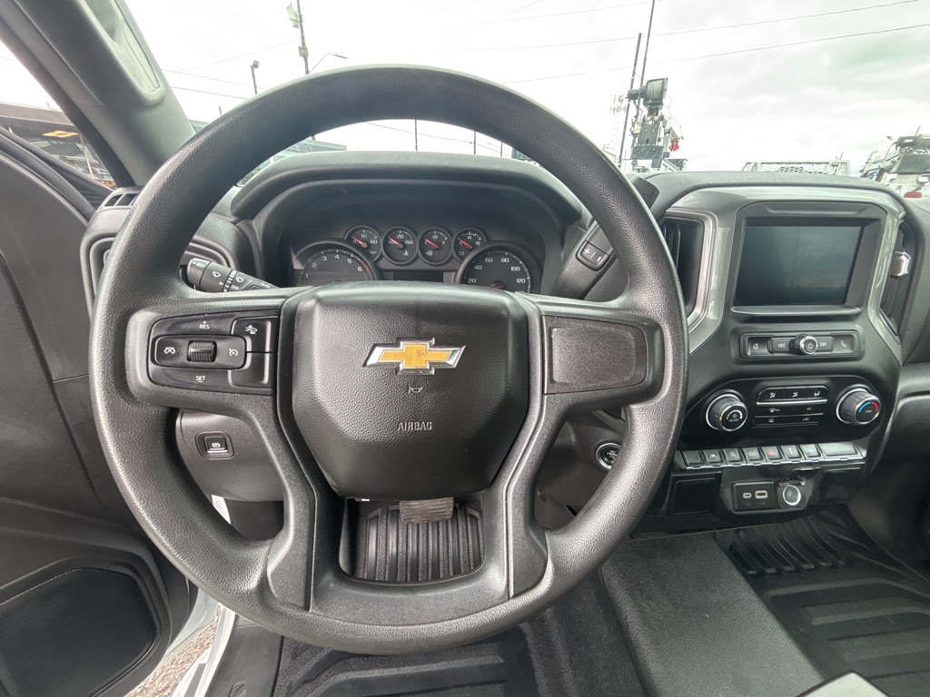 Photo 11 of this CHEVROLET C1500