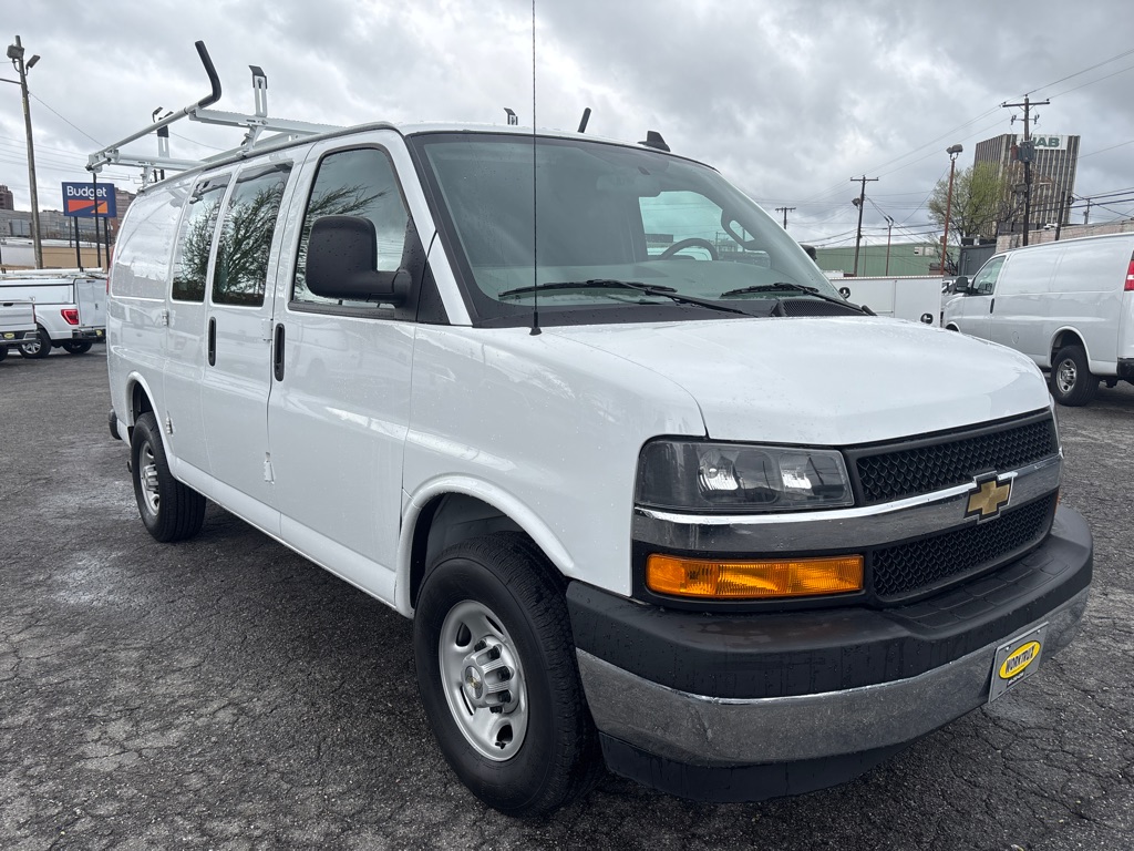 Photo 7 of this CHEVROLET G2500