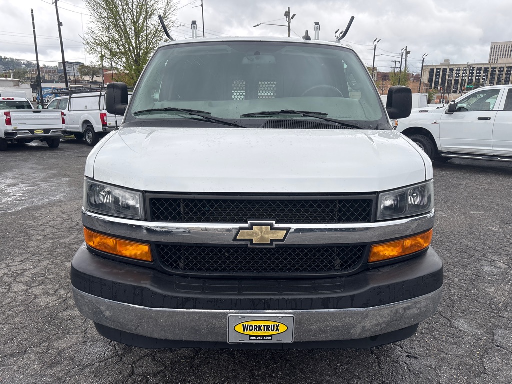 Photo 8 of this CHEVROLET G2500