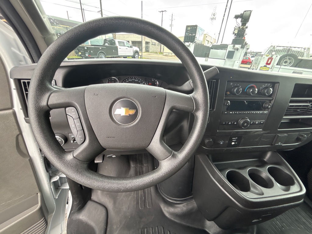 Photo 11 of this CHEVROLET G2500