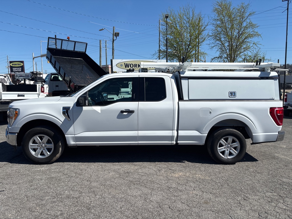 Photo 2 of this FORD F150