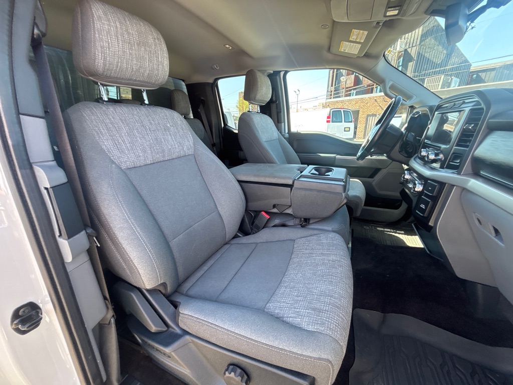 Photo 20 of this FORD F150