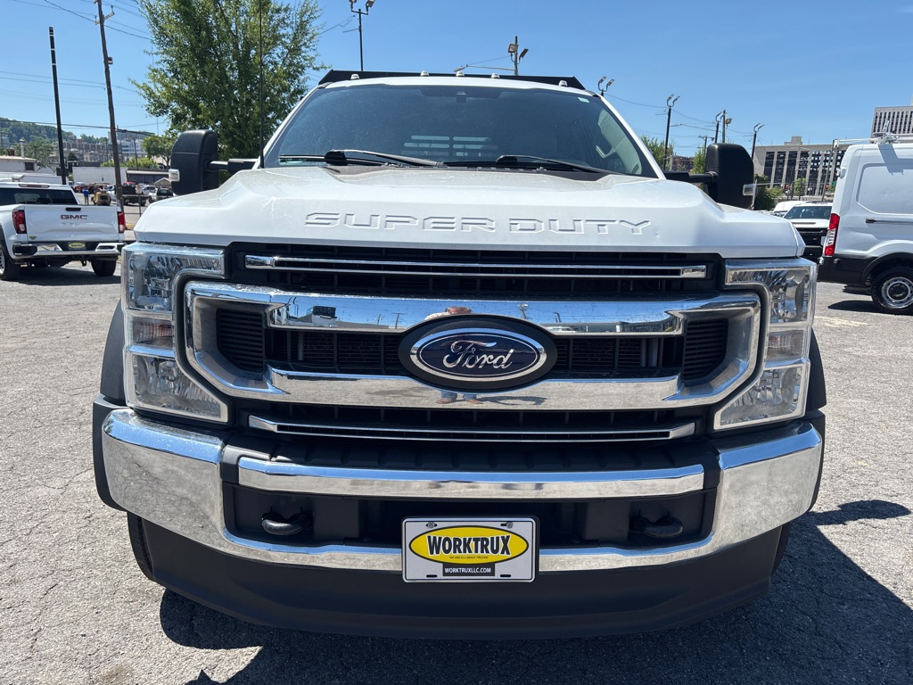 Photo 8 of this FORD F550