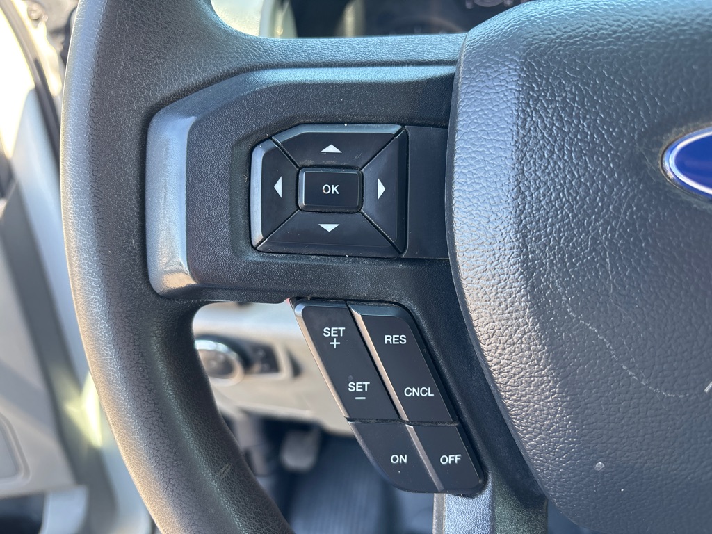 Photo 12 of this FORD F550