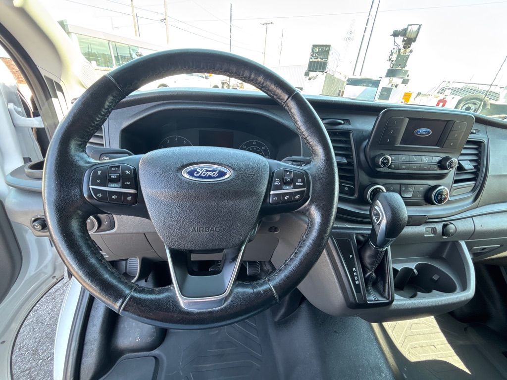 Photo 11 of this FORD TRANSIT