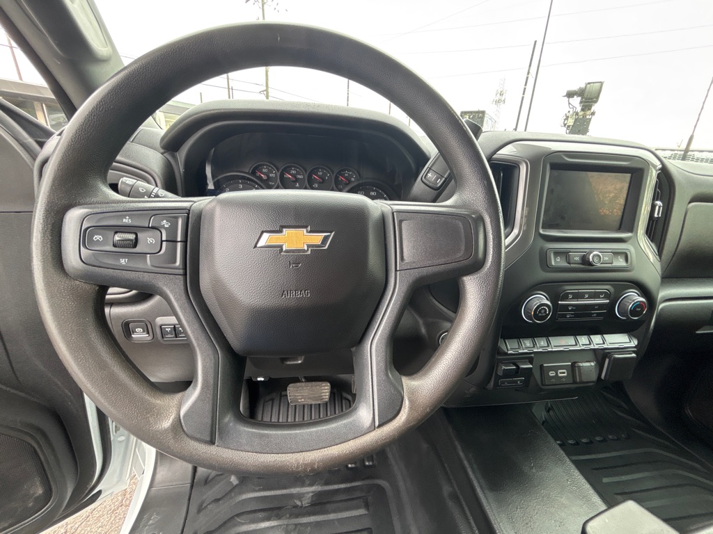 Photo 12 of this CHEVROLET SILVERADO 3500