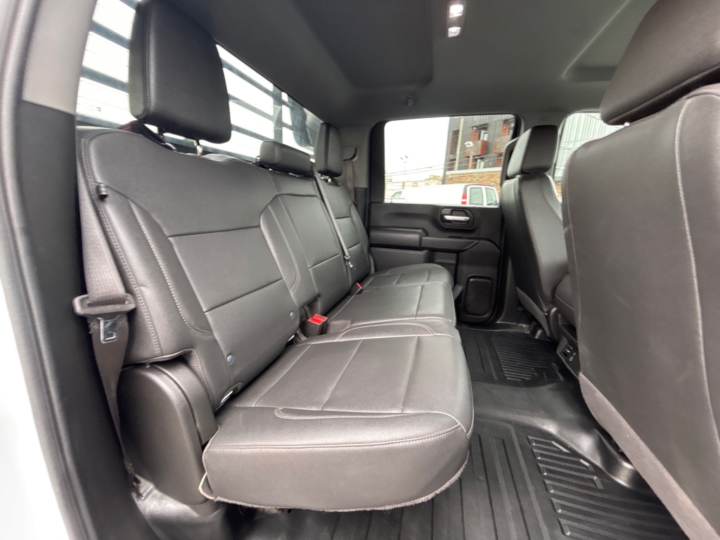 Photo 22 of this CHEVROLET SILVERADO 3500