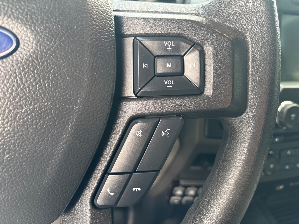 Photo 12 of this FORD F550