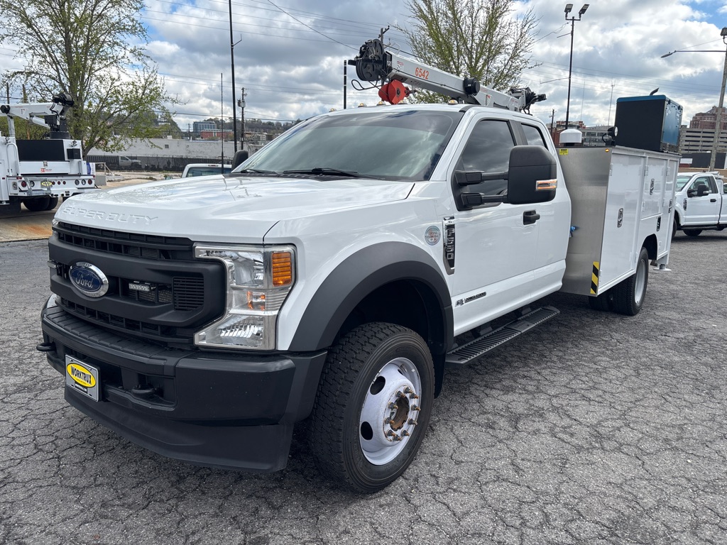 2022 FORD F550