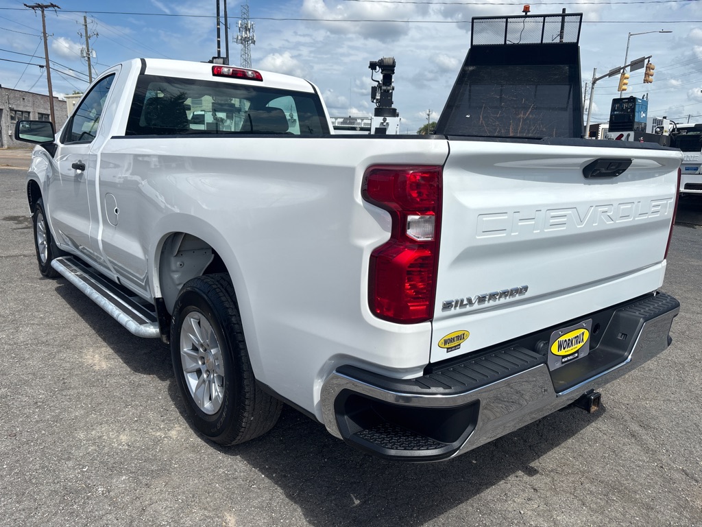 Photo 3 of this CHEVROLET SILVERADO 1500
