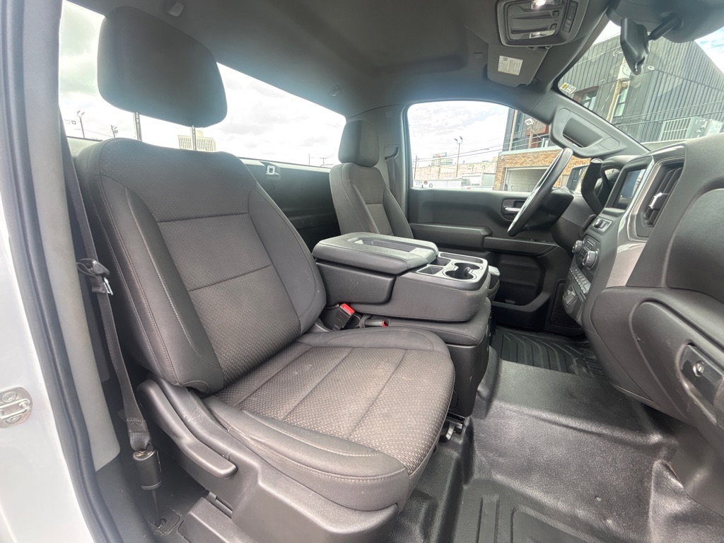 Photo 19 of this CHEVROLET SILVERADO 1500
