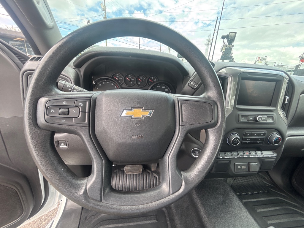 Photo 11 of this CHEVROLET SILVERADO 1500