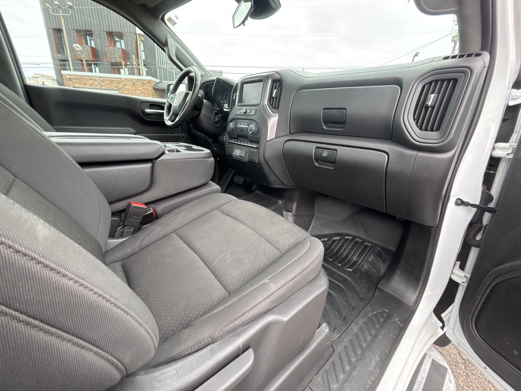 Photo 17 of this CHEVROLET SILVERADO 1500