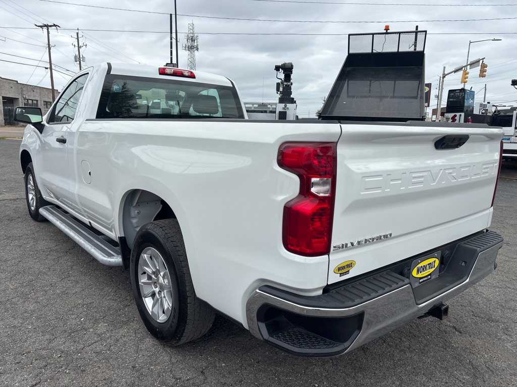 Photo 3 of this CHEVROLET SILVERADO 1500