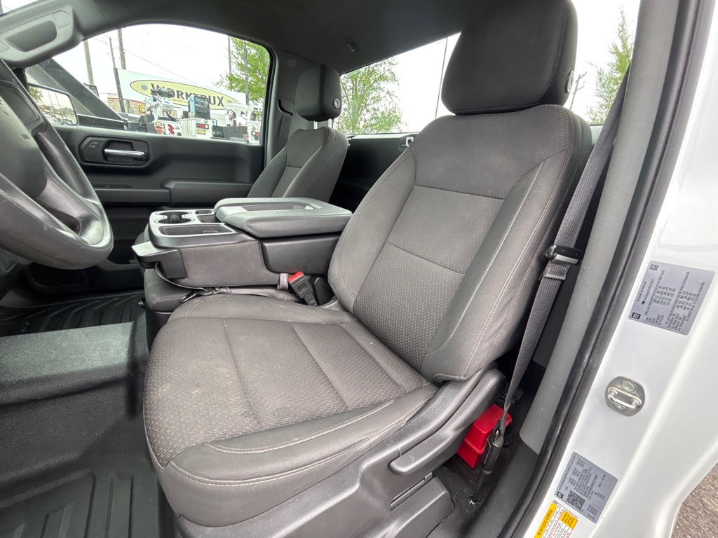 Photo 15 of this CHEVROLET SILVERADO 1500