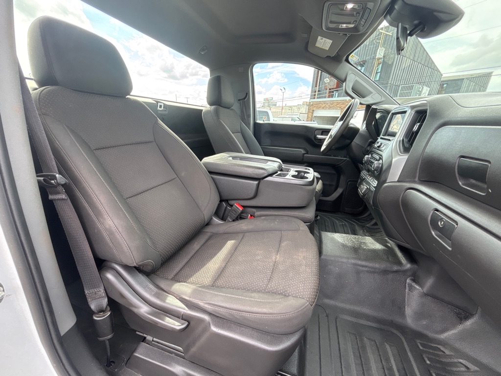 Photo 17 of this CHEVROLET SILVERADO 1500