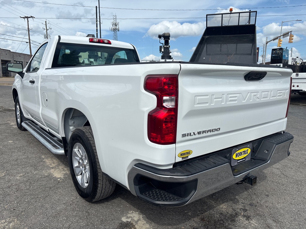 Photo 3 of this CHEVROLET SILVERADO 1500