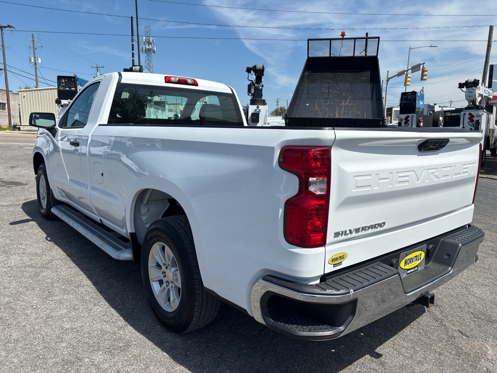 Photo 3 of this CHEVROLET SILVERADO 1500