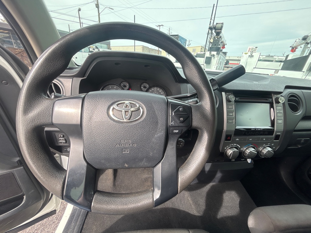 Photo 11 of this TOYOTA TUNDRA
