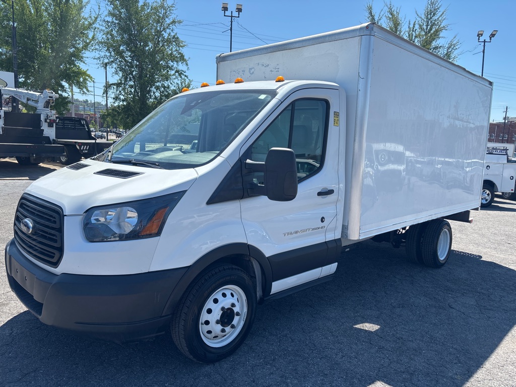 2019 FORD T350