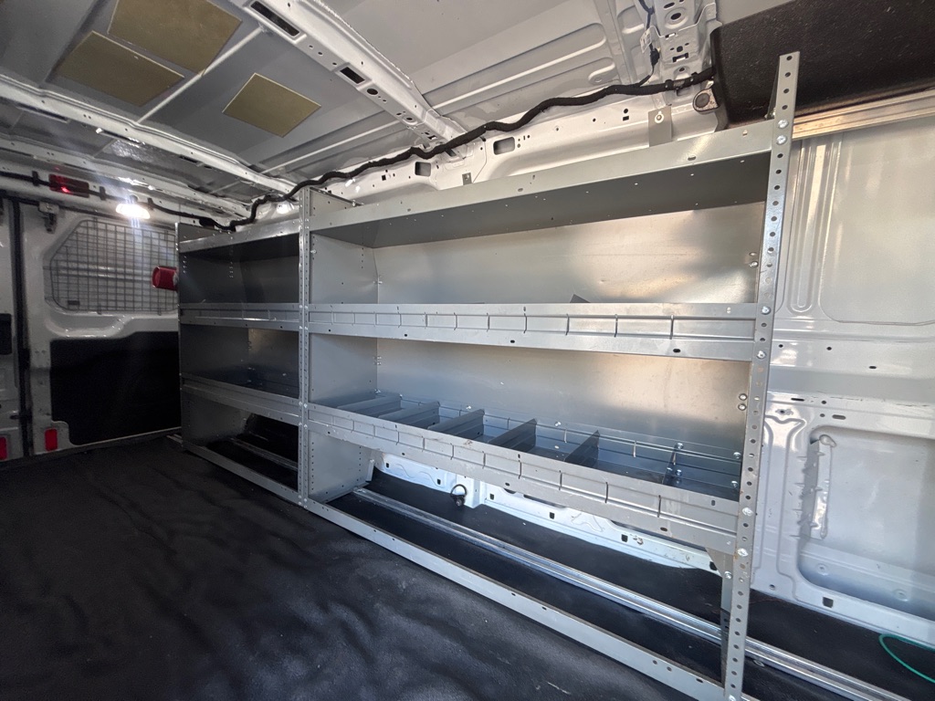 Photo 22 of this FORD TRANSIT
