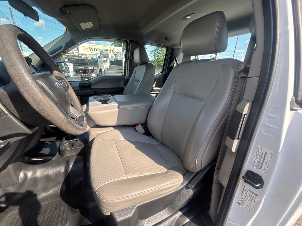 Photo 15 of this FORD F150