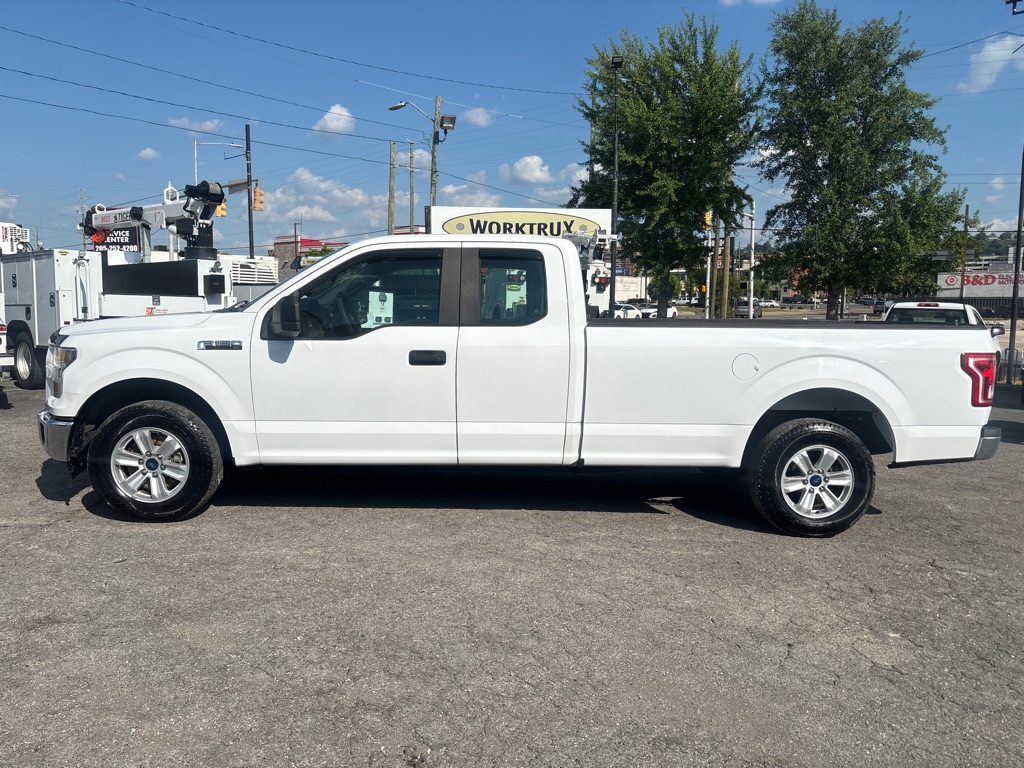 Photo 2 of this FORD F150