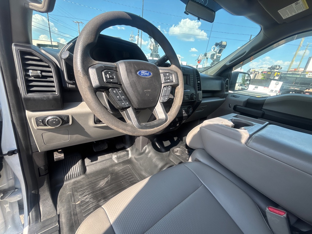 Photo 8 of this FORD F150