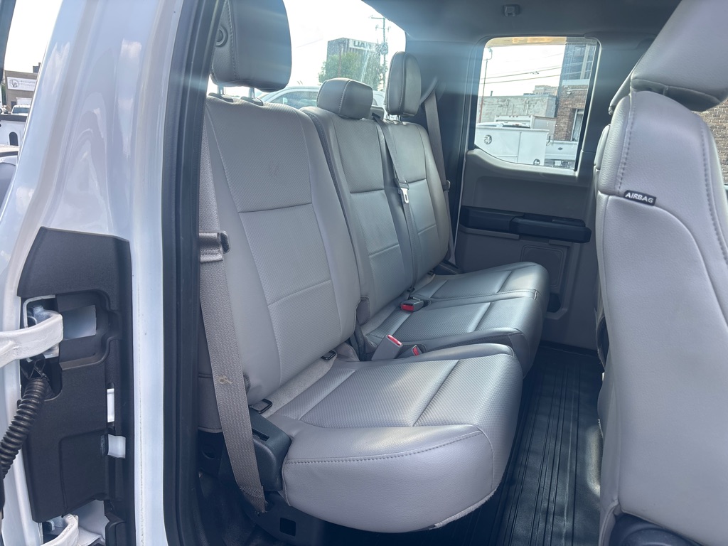 Photo 19 of this FORD F150
